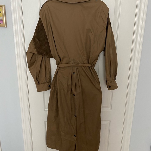 Louis Feraud Trench with perforated velour detailing - Picture 3 of 9